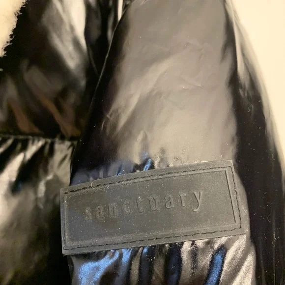 Black Sanctuary puffer jacket. Cozy, like new. Smoke free home. XL - Picture 4 of 5